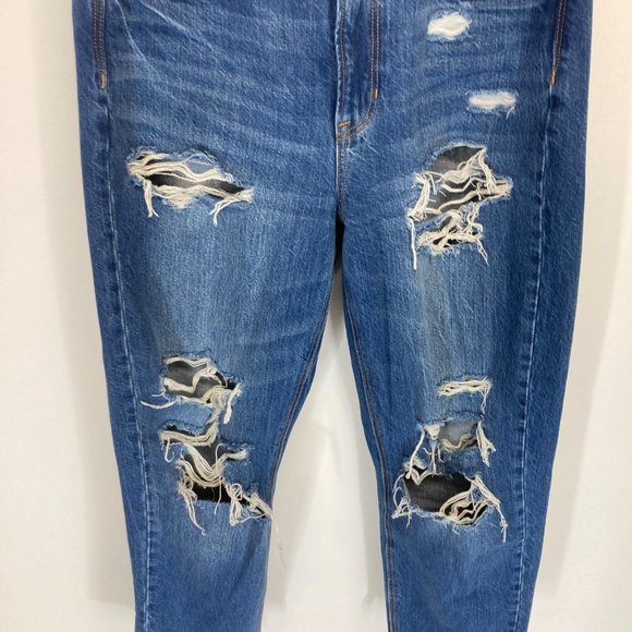 American Eagle 90's boyfriend distressed medium wash jeans 4 short - Picture 7 of 11